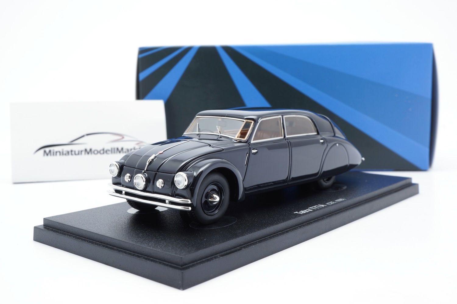 Avenue43 60118 Tatra T 77 A - black blue 1:43