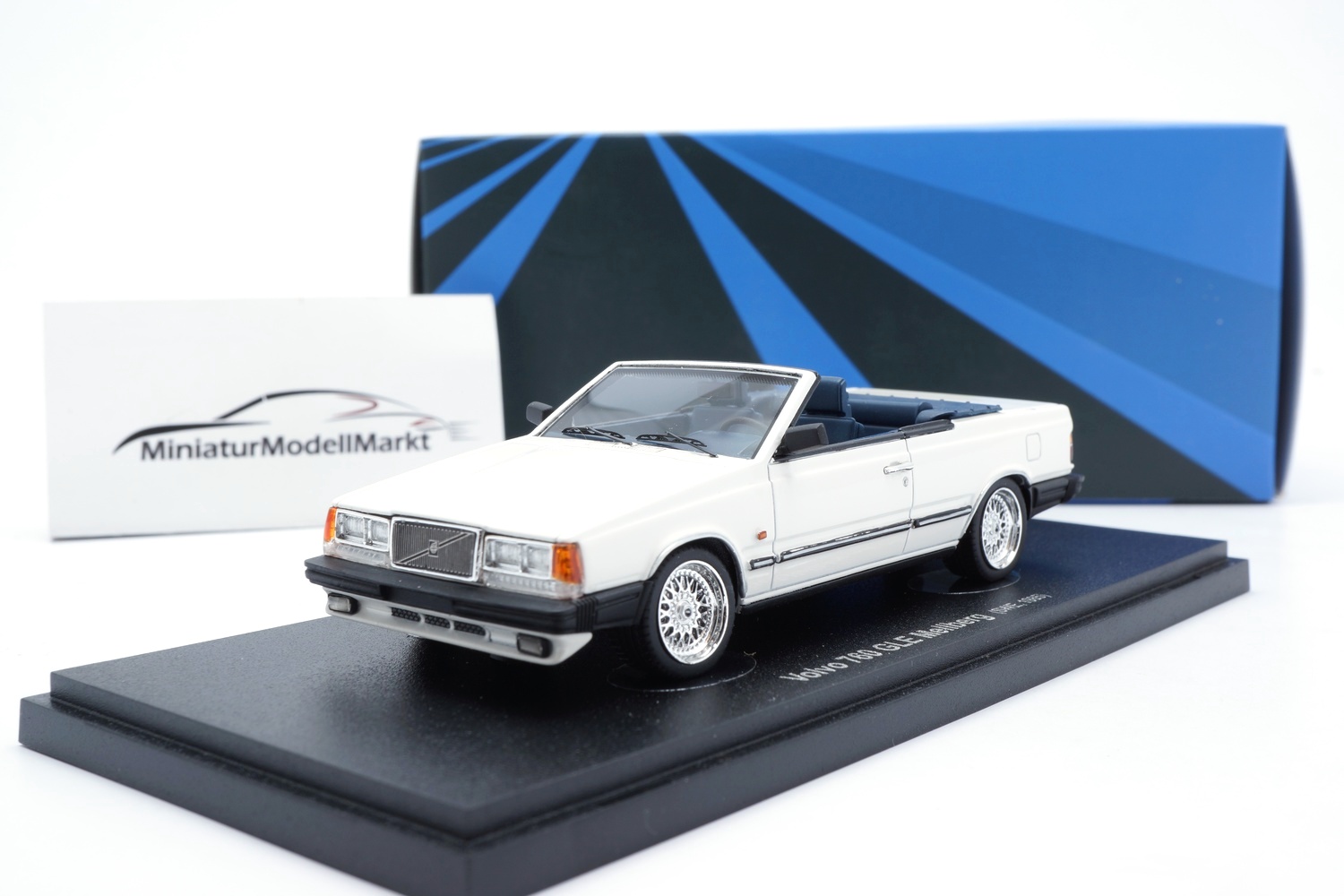 Avenue43 60134 Volvo 760 GLC Cabrio weiß/ convertible - white 1:43