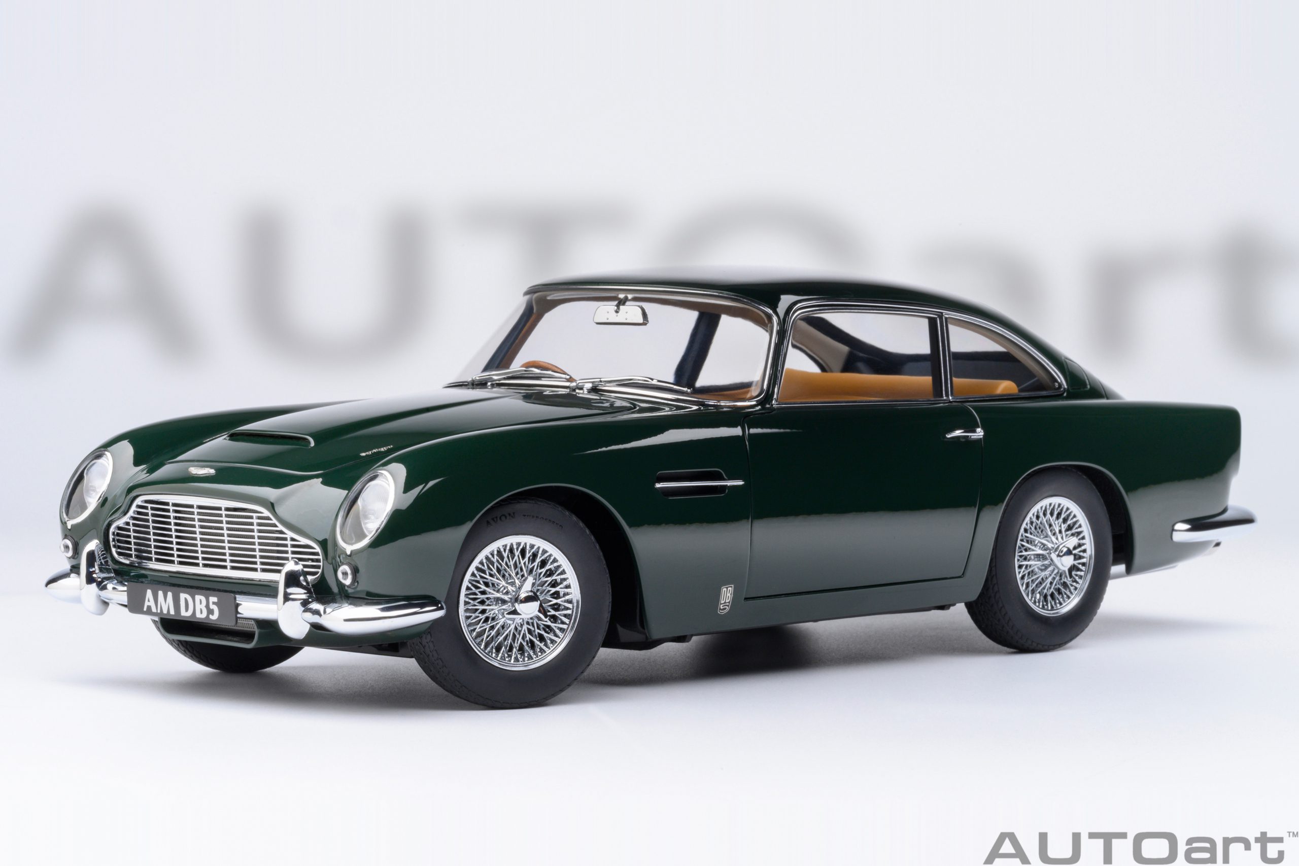 AutoArt 70286 Aston Martin DB5 - British Racing Green 1:18