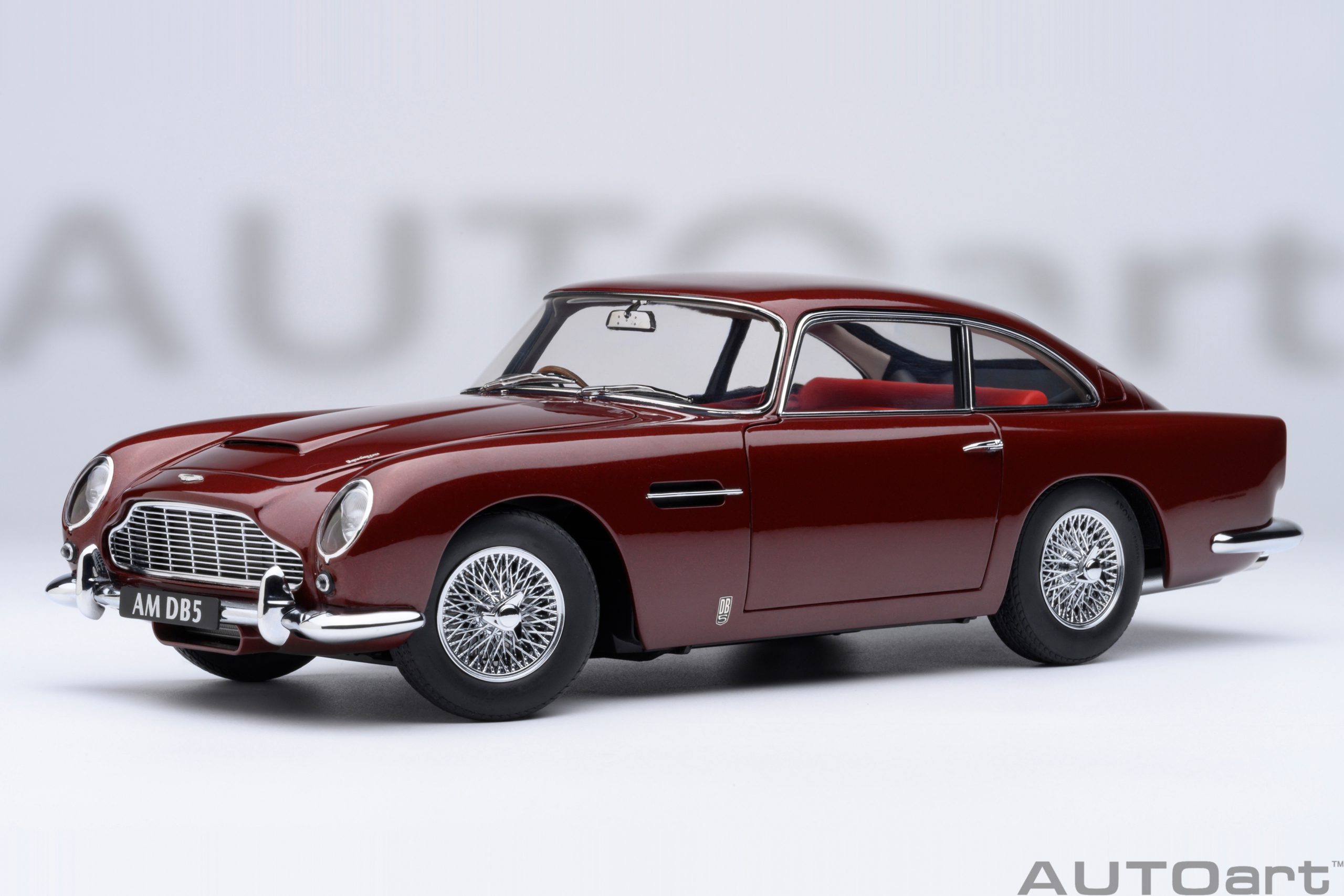 AutoArt 70289 Aston Martin DB5 - Dubonnet Rosso 1:18