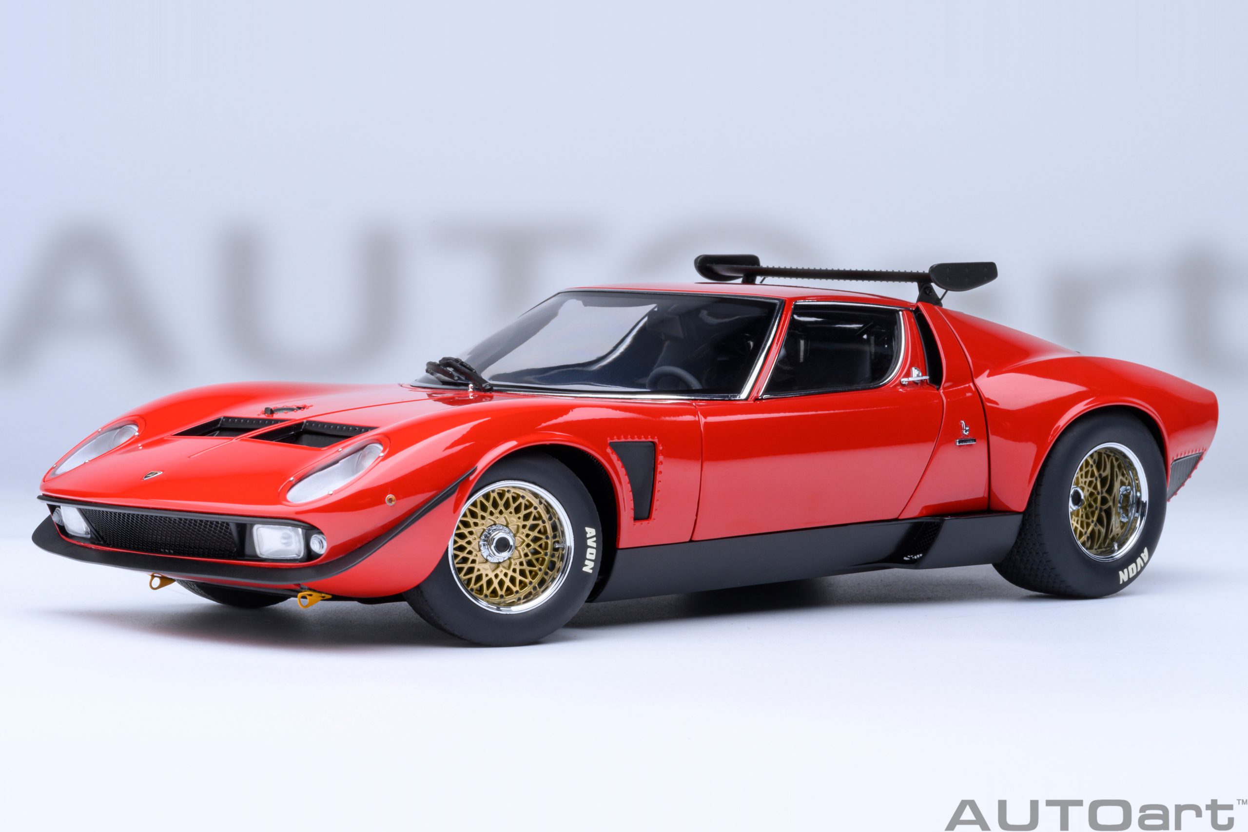 AutoArt 79171 Lamborghini Miura JOTA SVR - Red 1:18