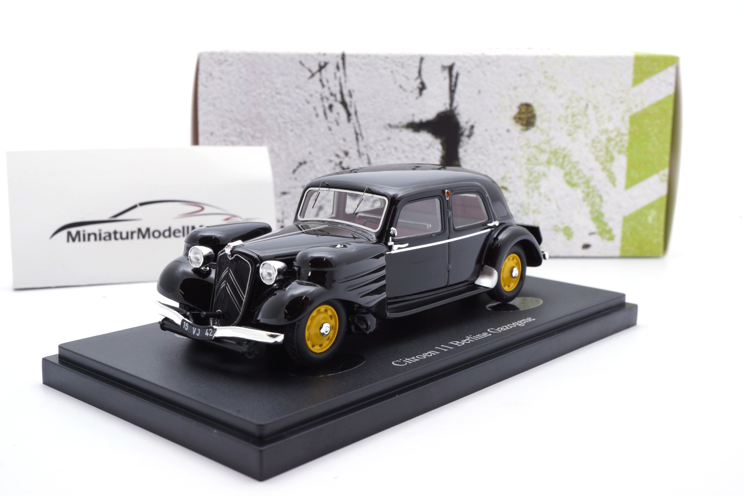 Autocult 05047 Citroen 11 Berline Gazogene - schwarz 1:43