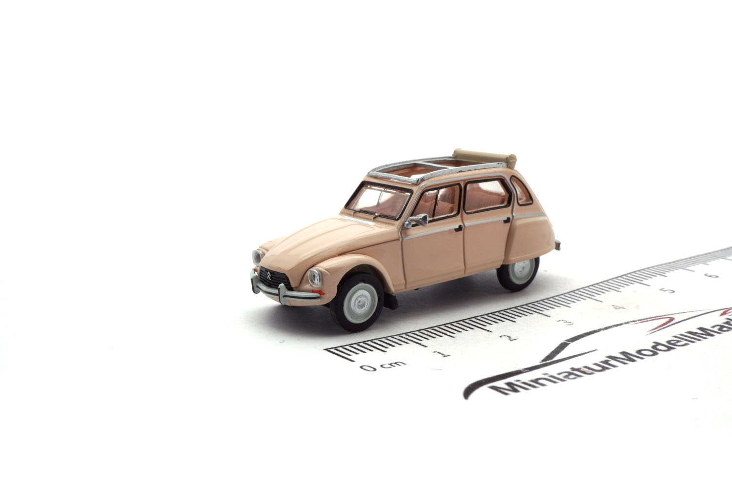 Brekina 14254 Citroen Dyane - beige - 1976 1:87