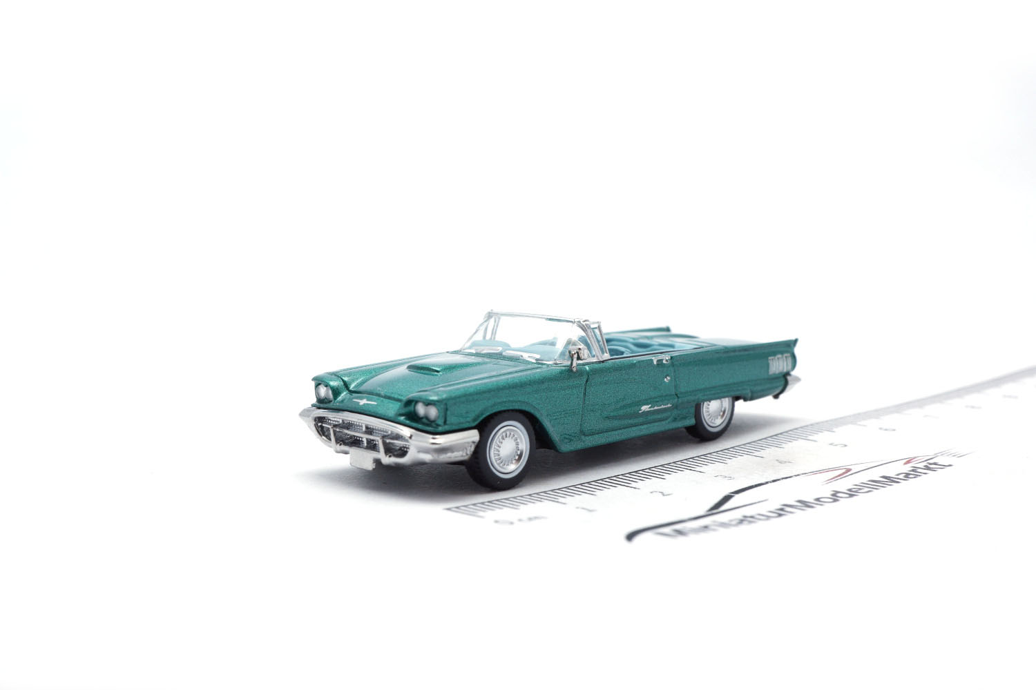 Brekina 18200 Ford Thunderbird Cabriolet - weiss - blau 1:87