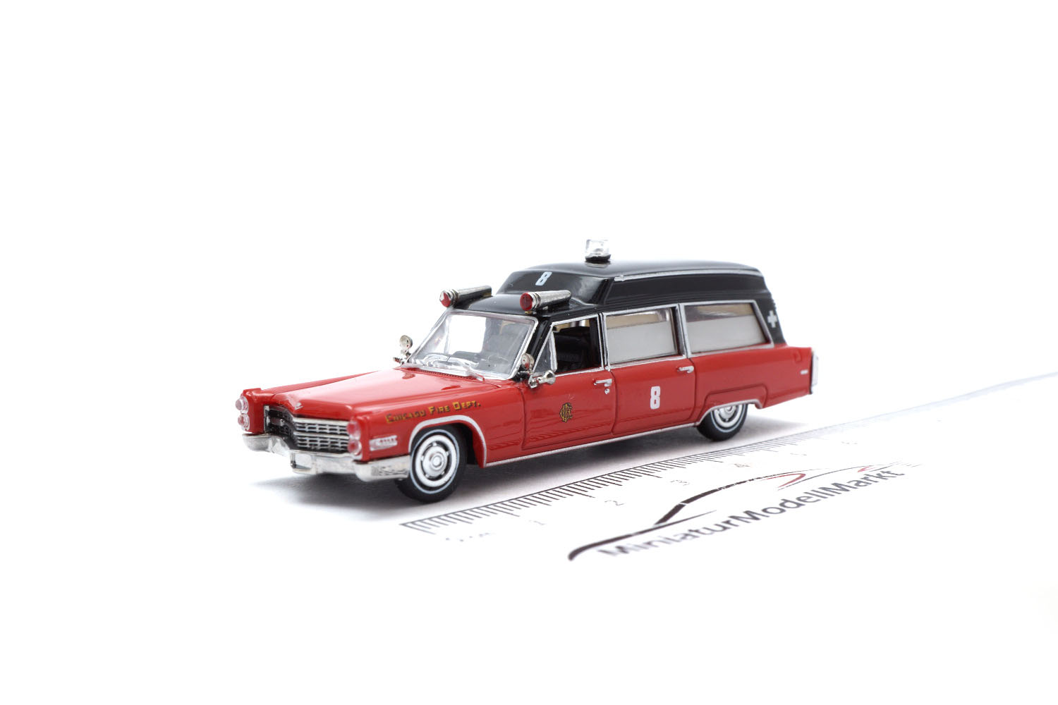 Brekina BRE19780 Cadillac Miller Meteor Ambulance - Chicago Fire Dept. 1:87