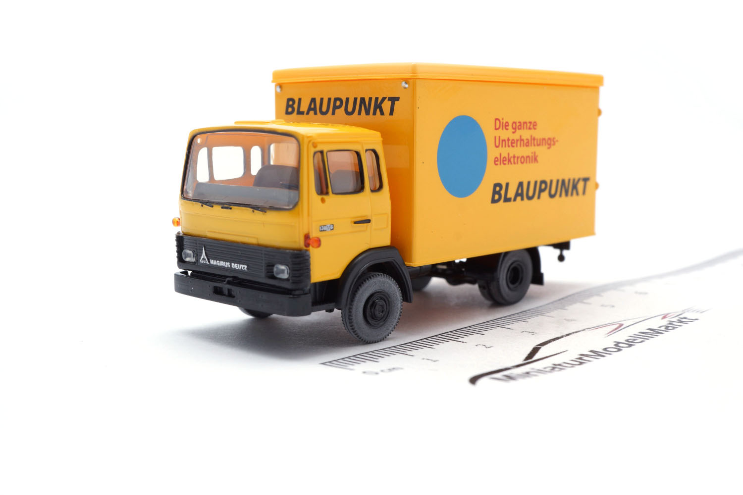 Brekina 34709 Magirus MK Koffer 