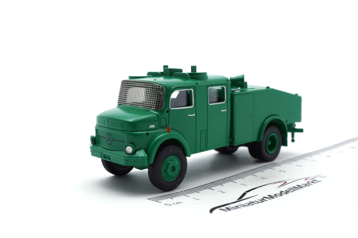 Brekina BRE47185 Mercedes LA 1113 Wasserwerfer - hellgrün - Polizei 1:87