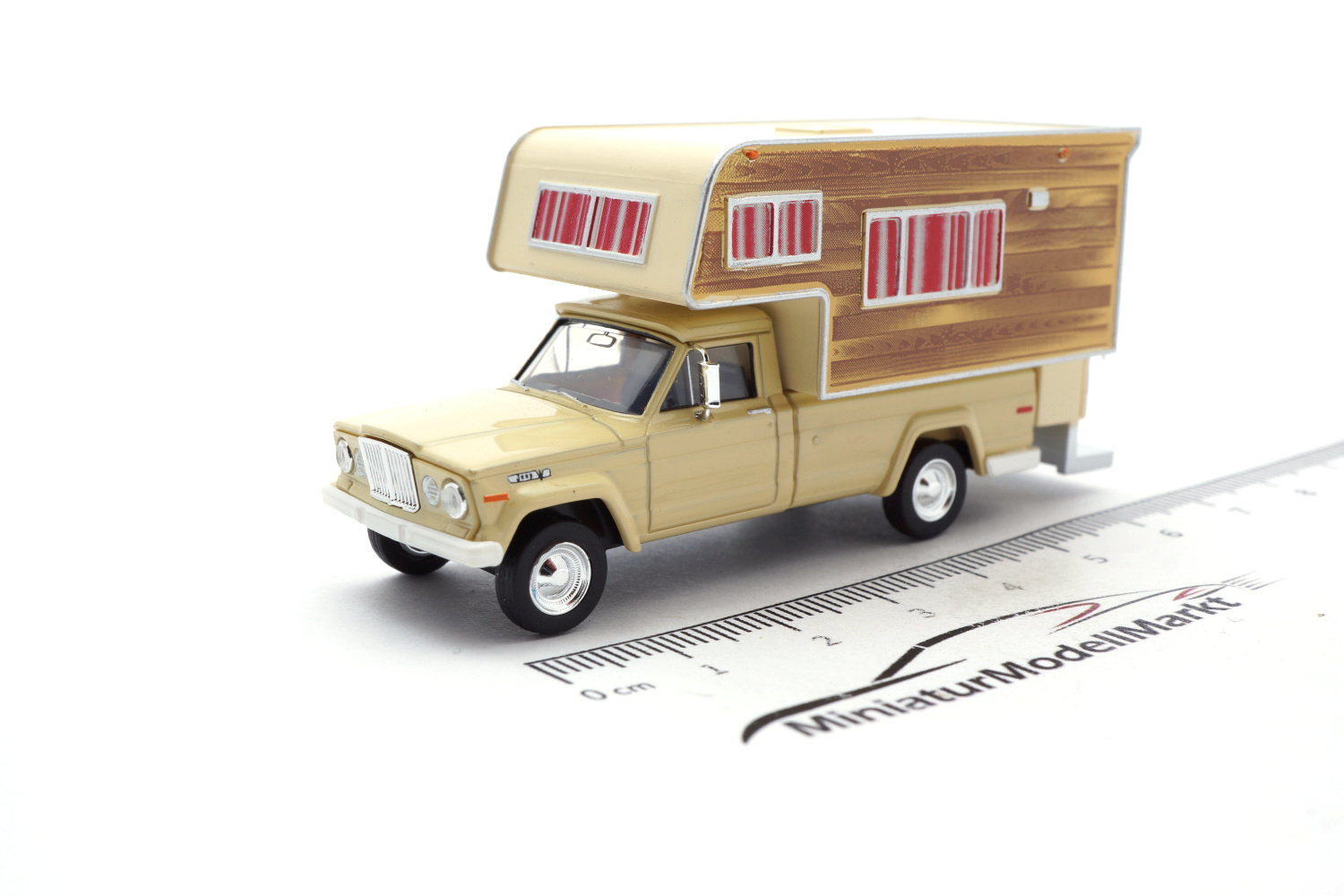 Brekina 91990 Jeep Gladiator Camper - beige - Woody 1:87