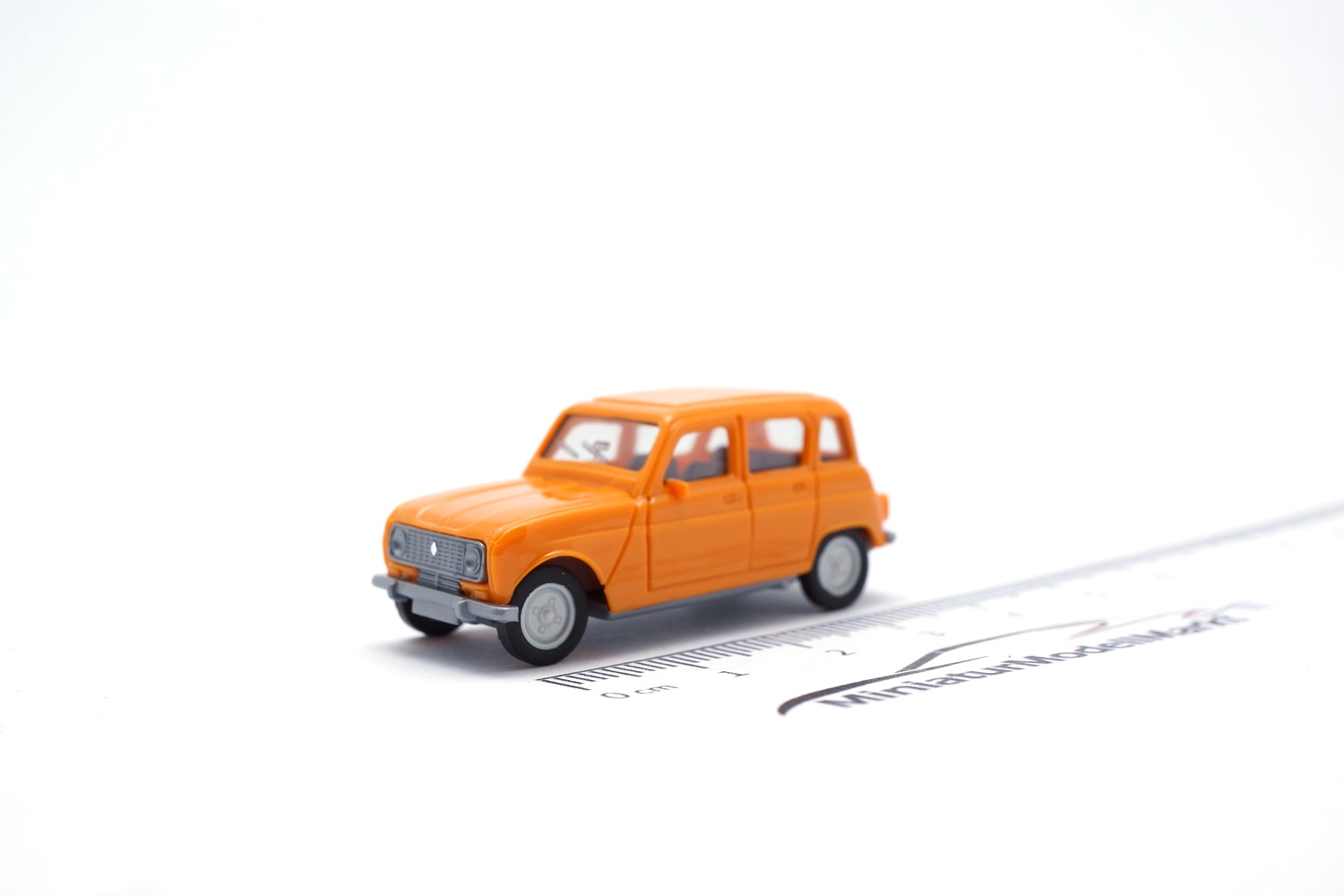 Herpa 020190-010 Renault R4, orange andalou 1:87