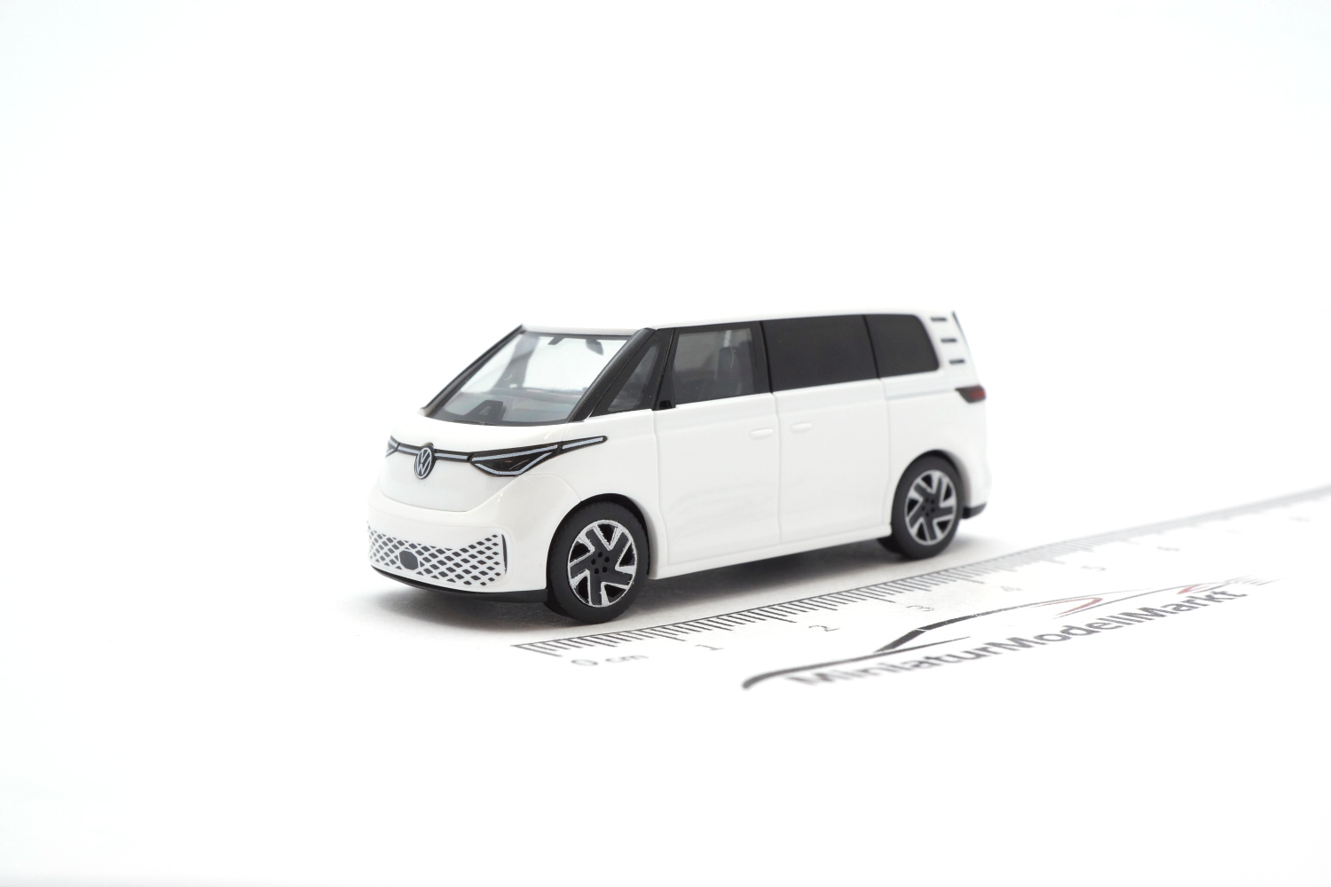 Herpa 421157 VW ID. Buzz - Candyweiß 1:87