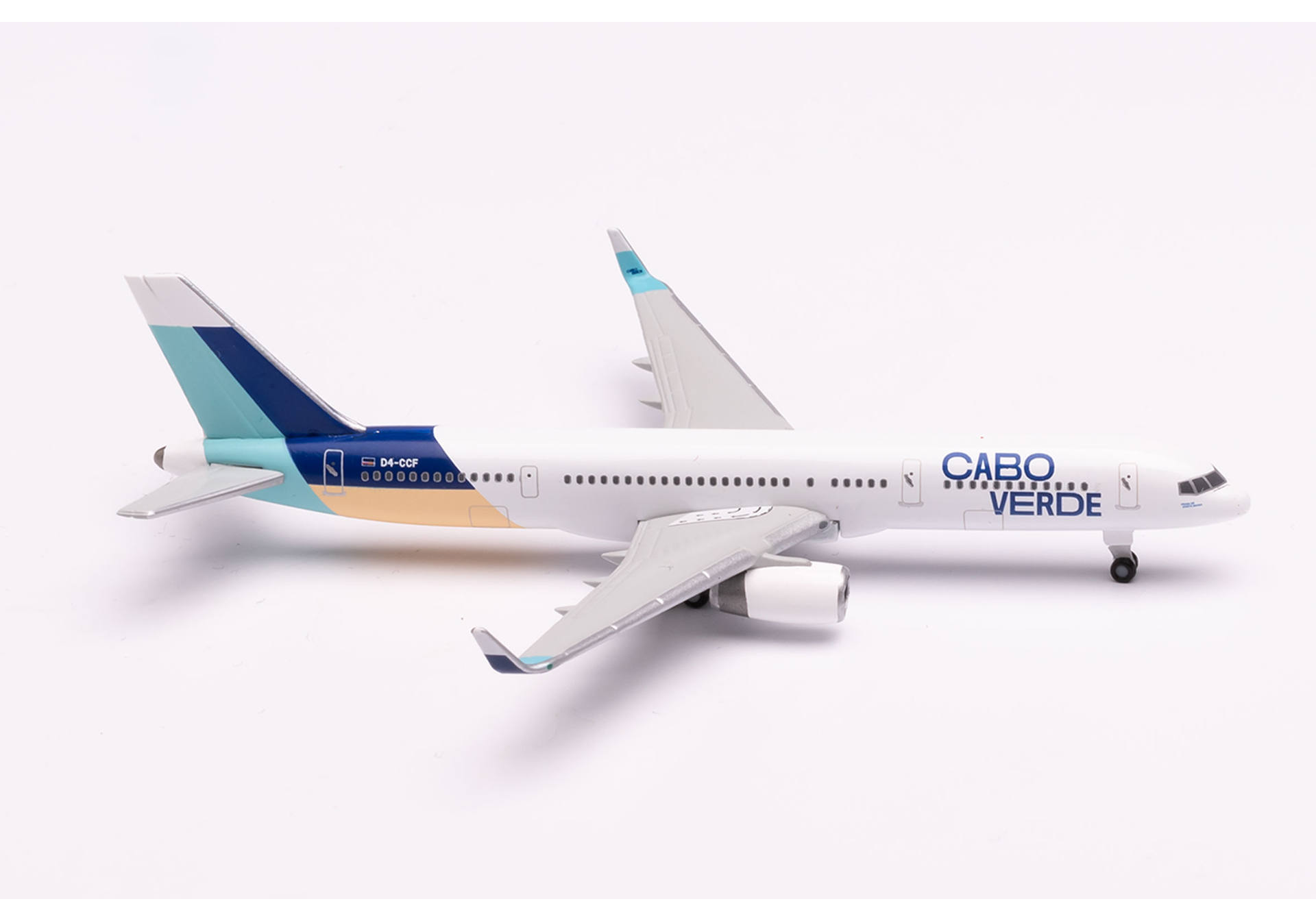 Herpa 534581 Cabo Verde Airlines Boeing 757-200 1:500