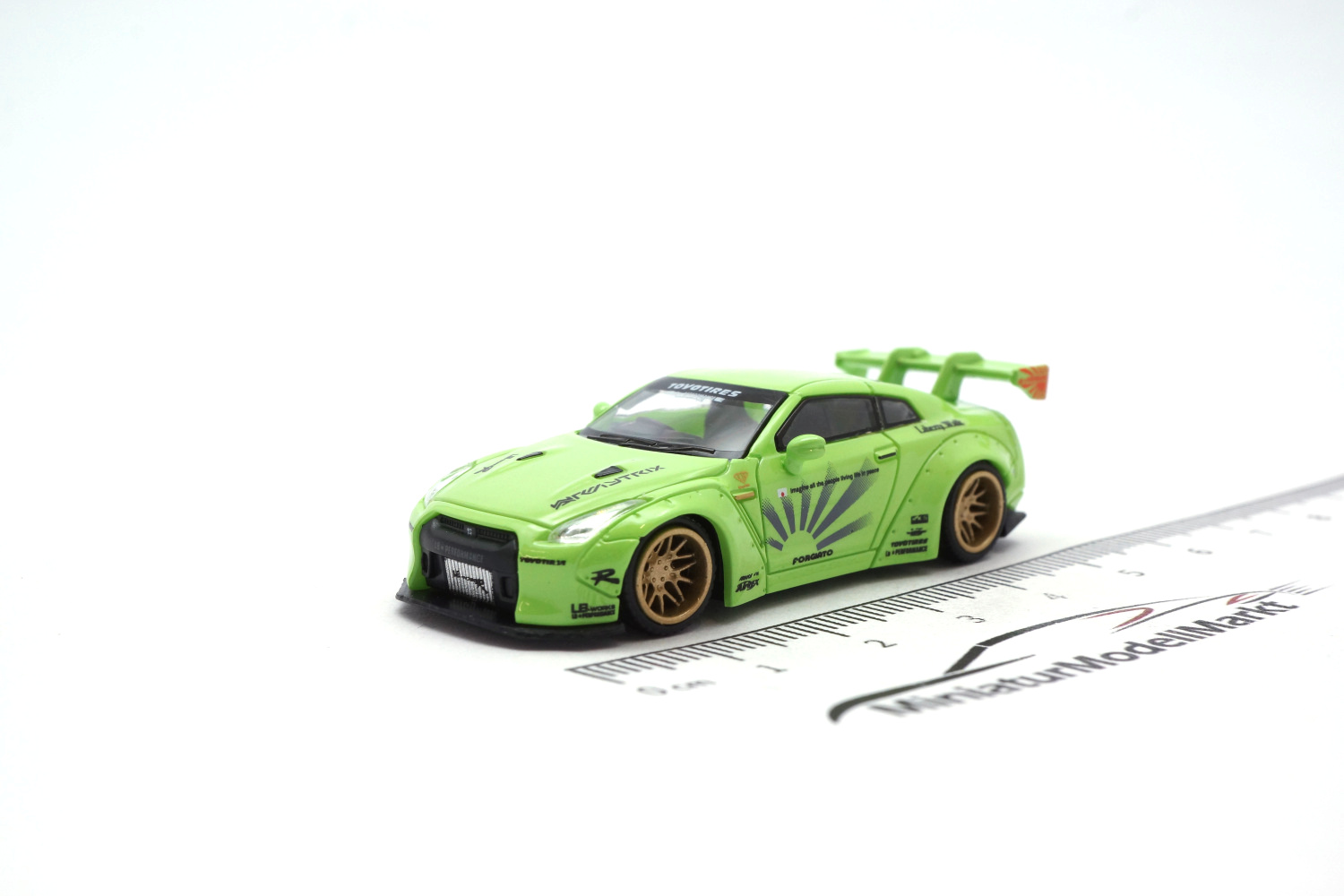 Micro City MC870004 Liberty Walk Nissan GT-R (R35) - Grün 1:87