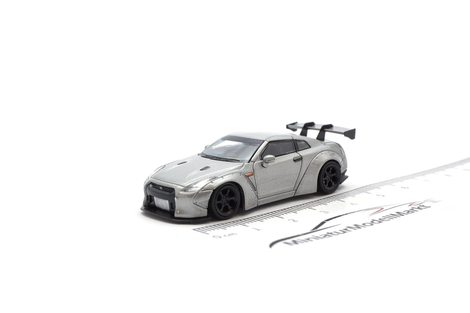 Micro City MC870004 Liberty Walk Nissan GT-R (R35) - Silver 1:87