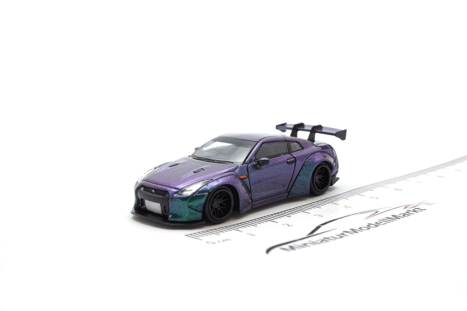 Micro City MC870004 Liberty Walk Nissan GT-R (R35) - Chameleon 1:87