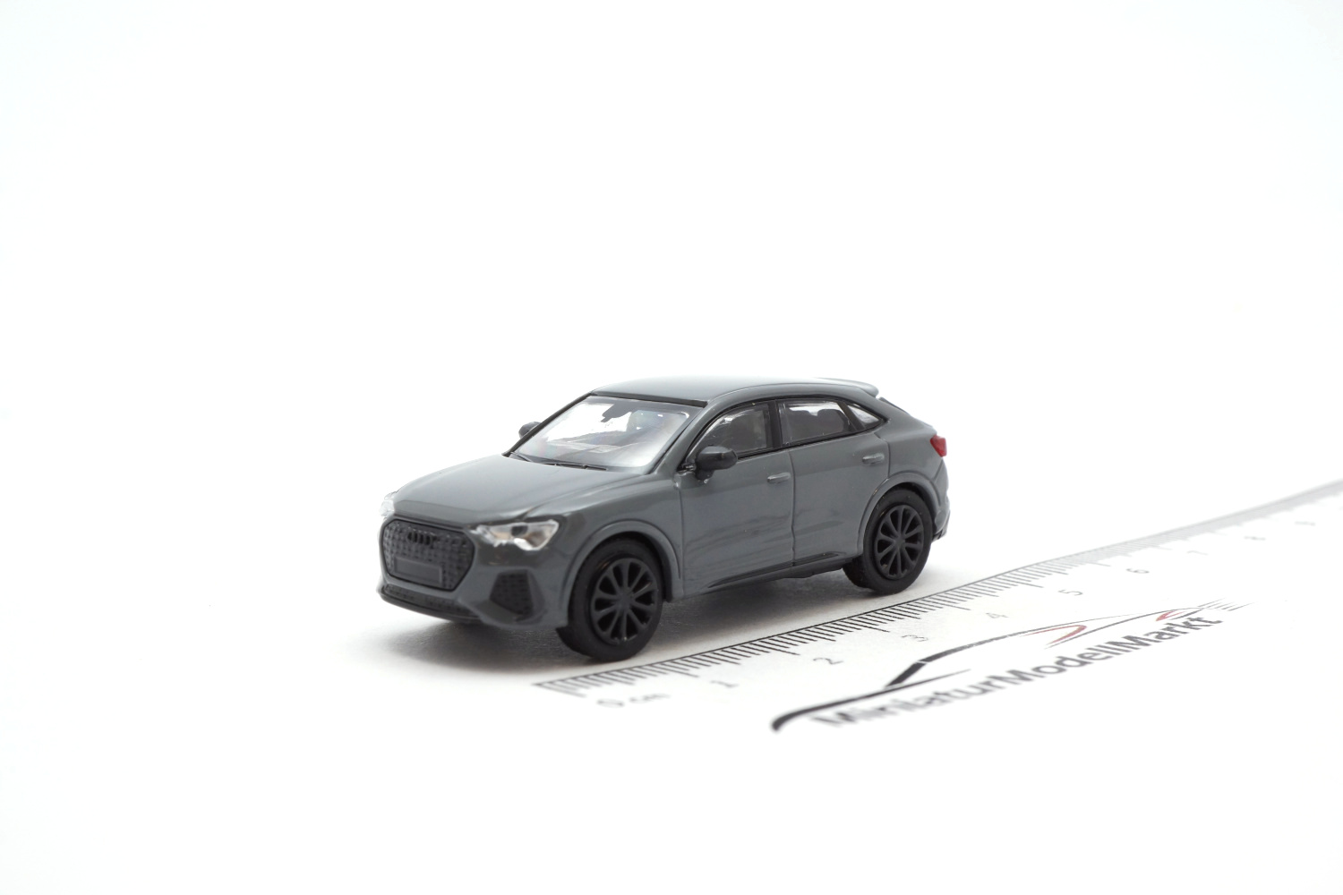 Minichamps 870010101 Audi RS Q3 Sportback - Grau - 2019 1:87