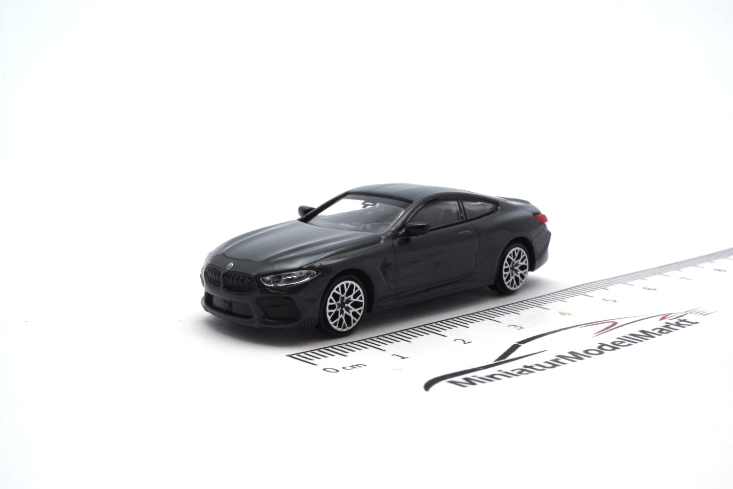 Minichamps 870029024 BMW M8 Competition Coupe - Grau Metallic - 2019 1:87