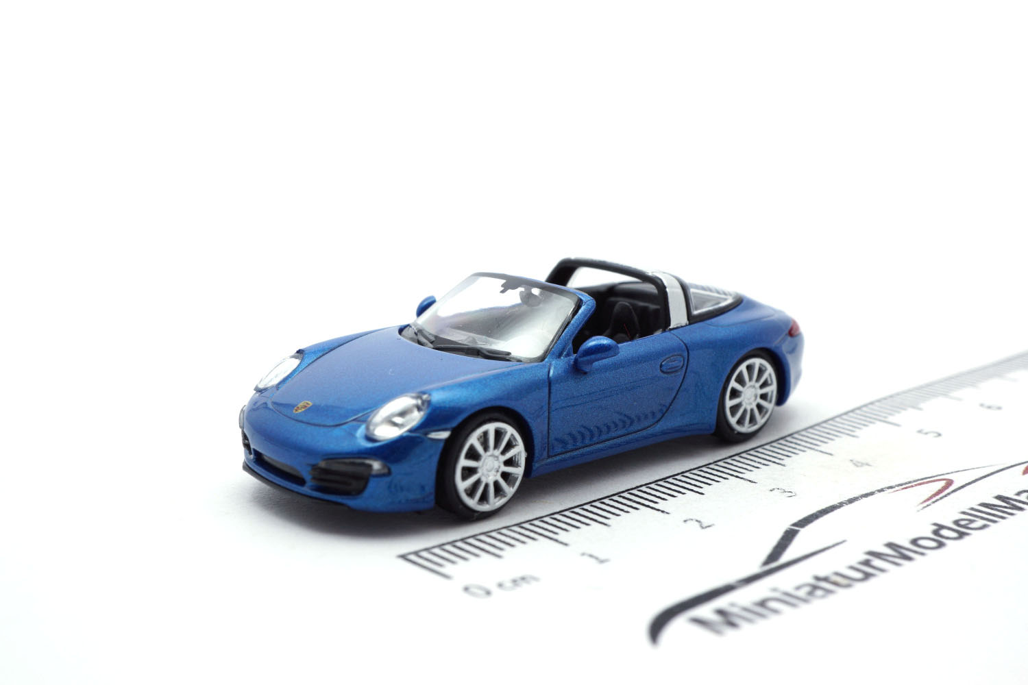 Minichamps 870068042 Porsche 911 (991) Targa - Blau - 2014 1:87