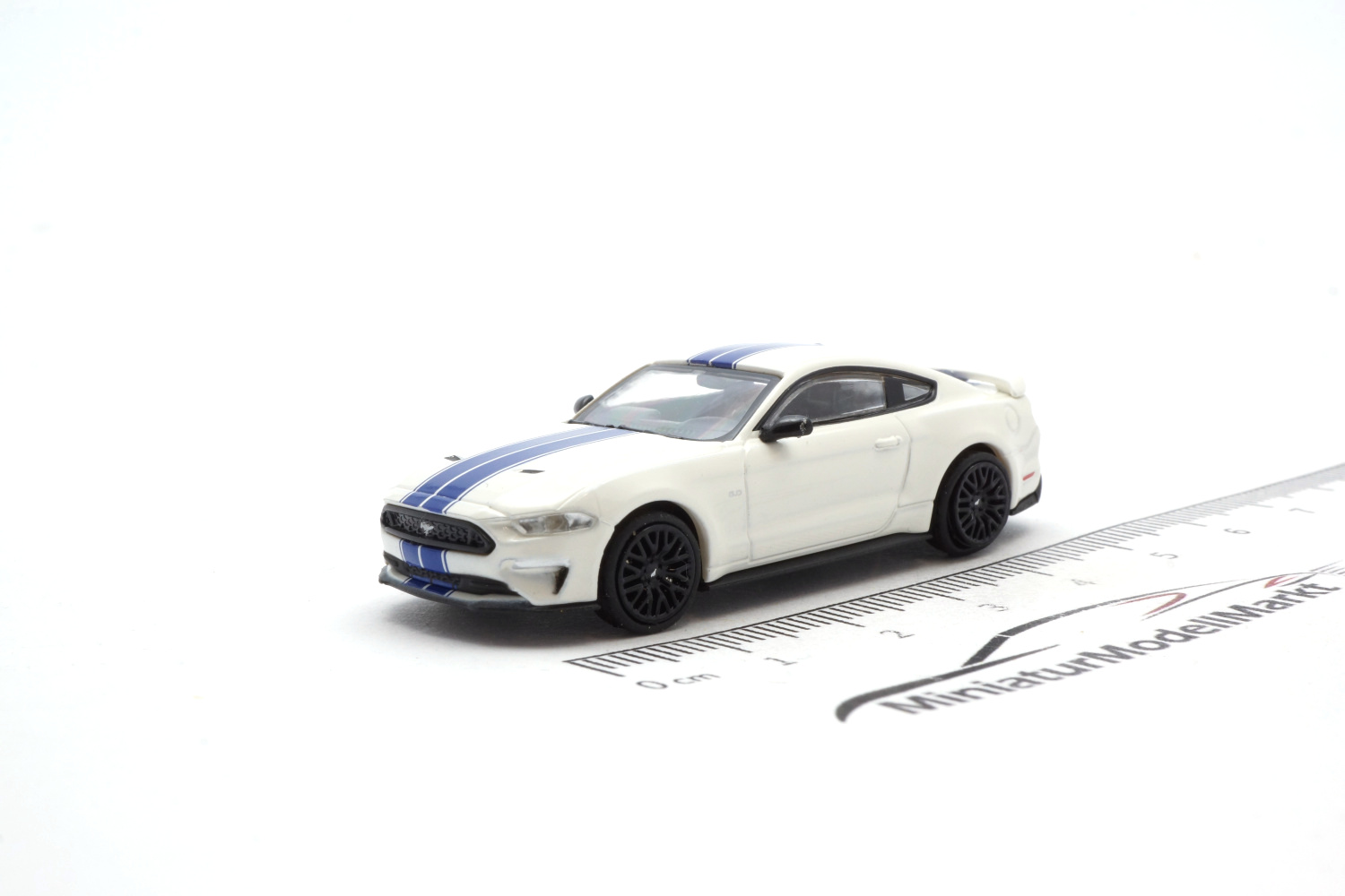 Minichamps 870087026 Ford Mustang - Weiss/Blau - 2018 1:87