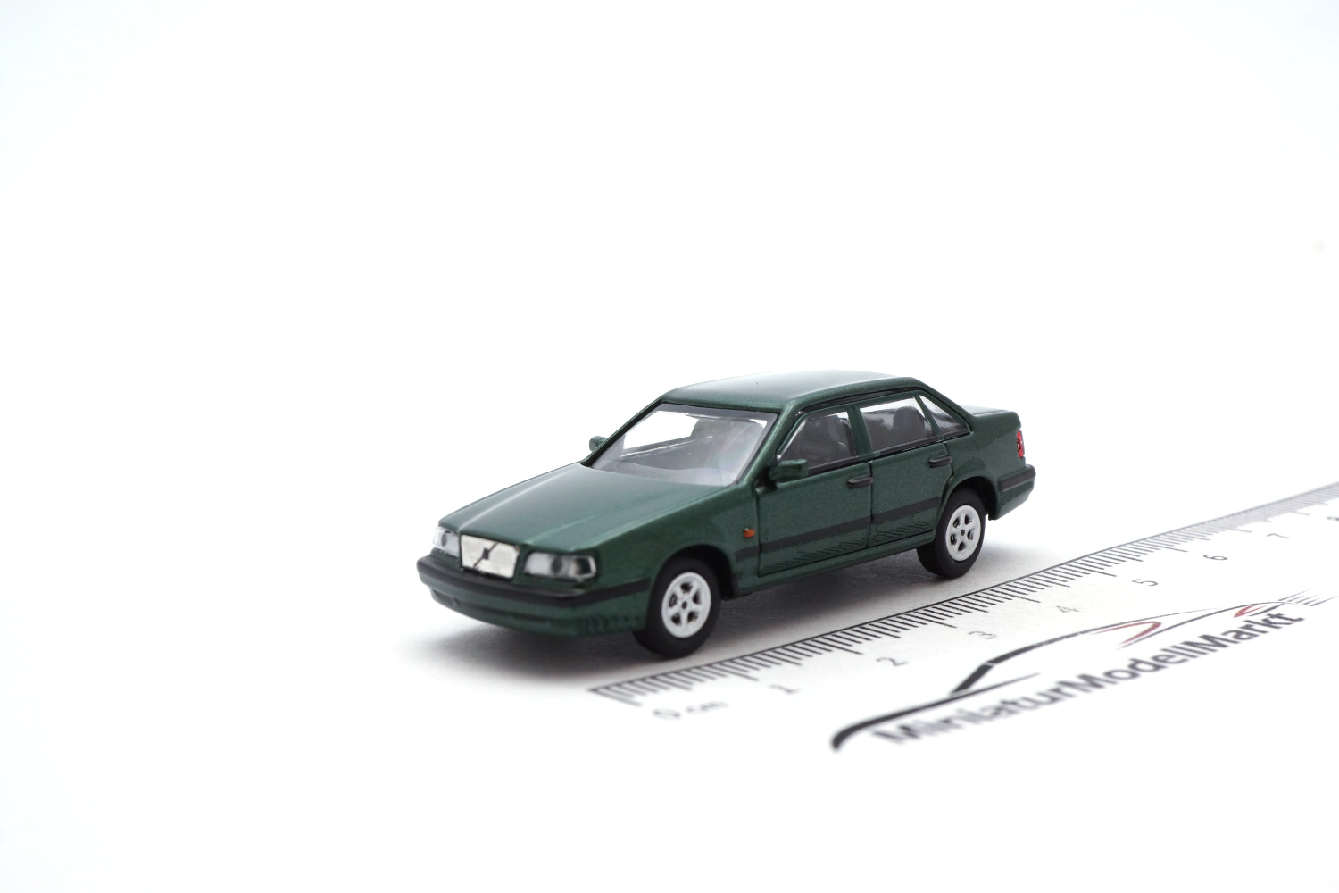 Minichamps 870171102 Volvo 850 Saloon - Grün Metallic - 1994 1:87