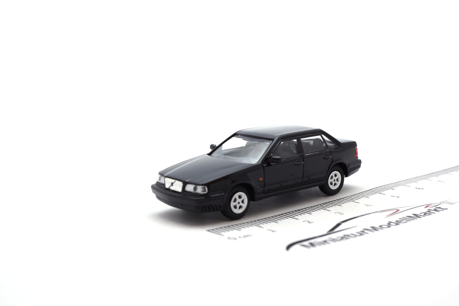 Minichamps 870171104 Volvo 850 Saloon - Schwarz - 1994 1:87