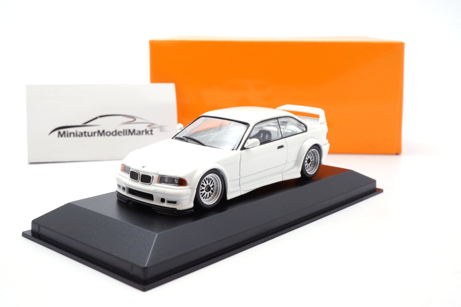 Minichamps 940023381 BMW M3 GTR (E36) - Weiß - 1993 1:43