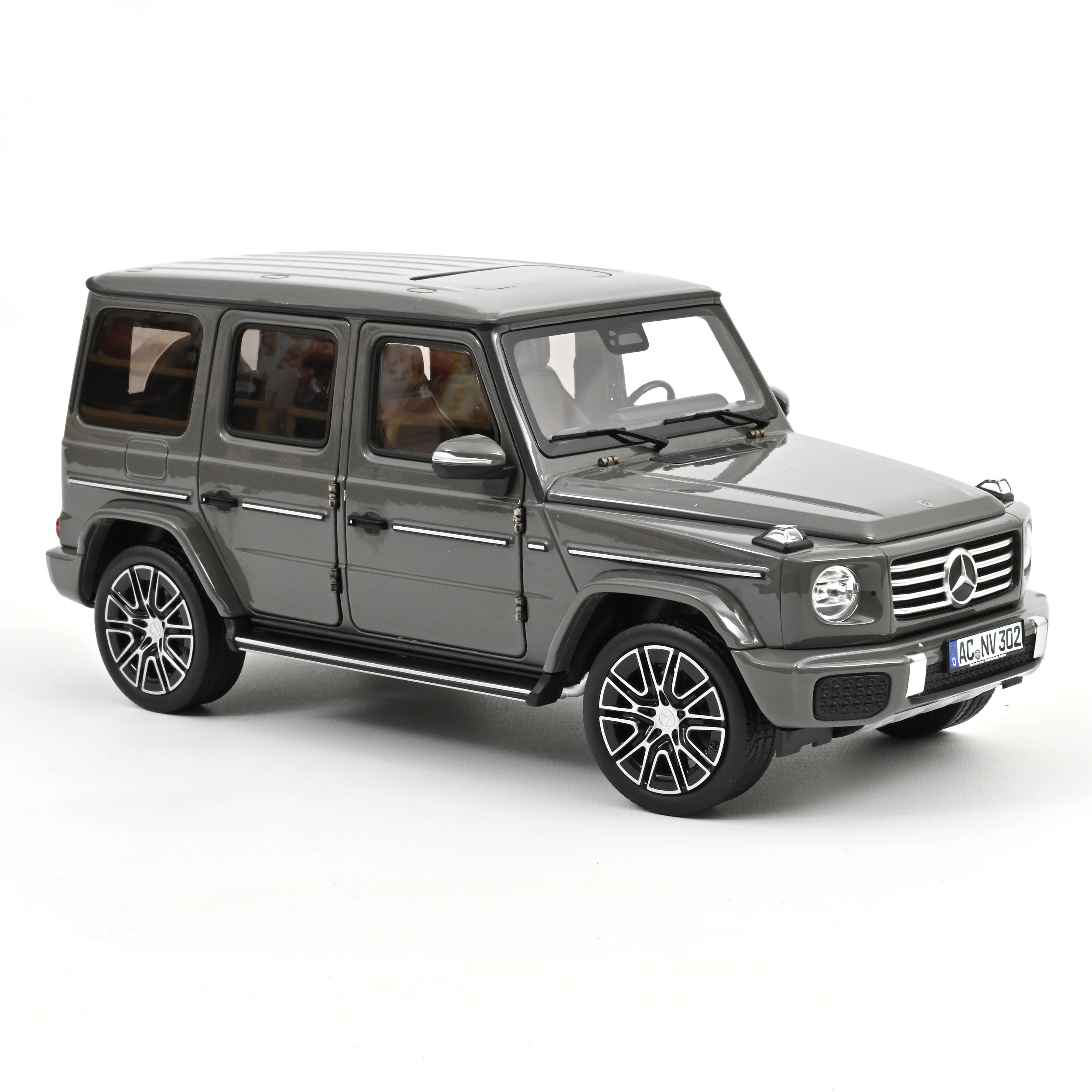 Norev 183035 Mercedes-Benz G-Klasse (N465) - Classicgrau - 2024 1:18