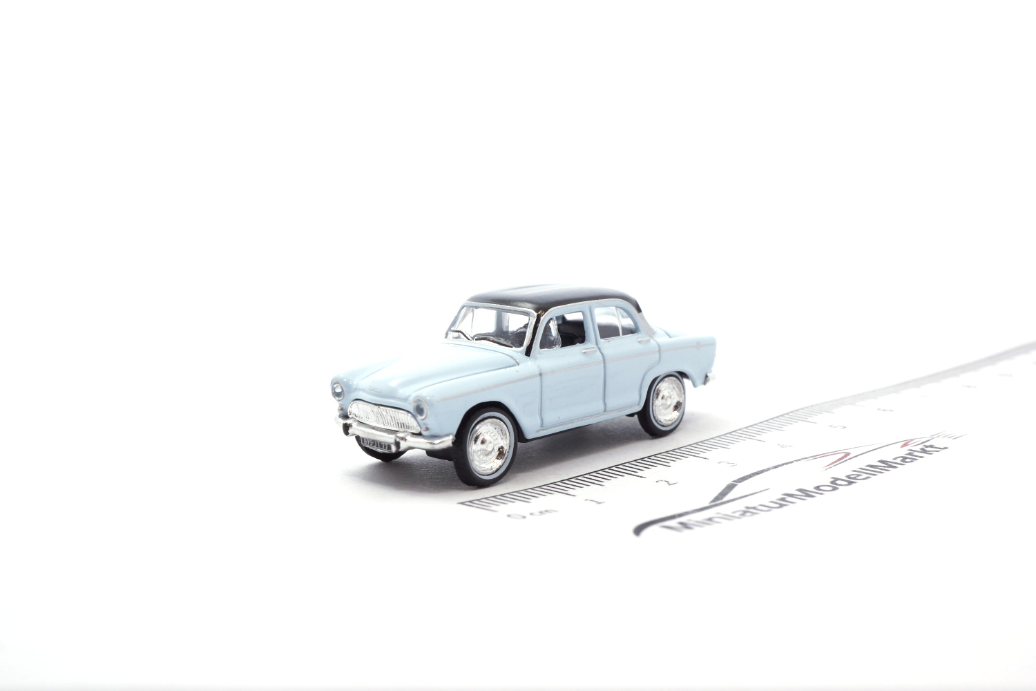 Norev 576089 Simca Aronde - Princess Grau - 1962  1:87