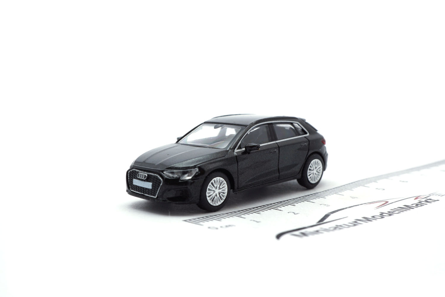 PCX87 PCX870559 Audi A3 (8Y) - schwarz (Metallic) 1:87