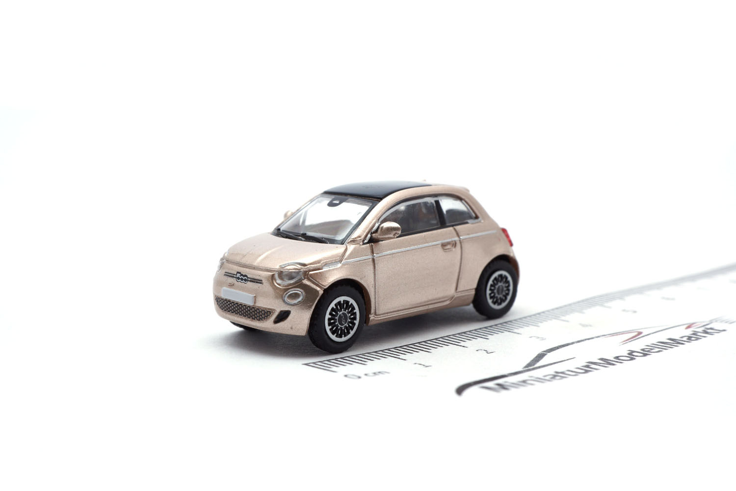 PCX87 PCX870560 Fiat 500e - hellrosa (Metallic) 1:87