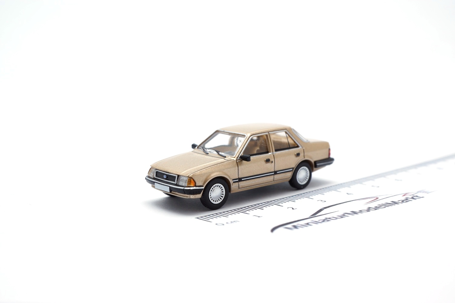 PCX87 PCX870724 Ford Orion MK I - beige (Metallic) 1:87