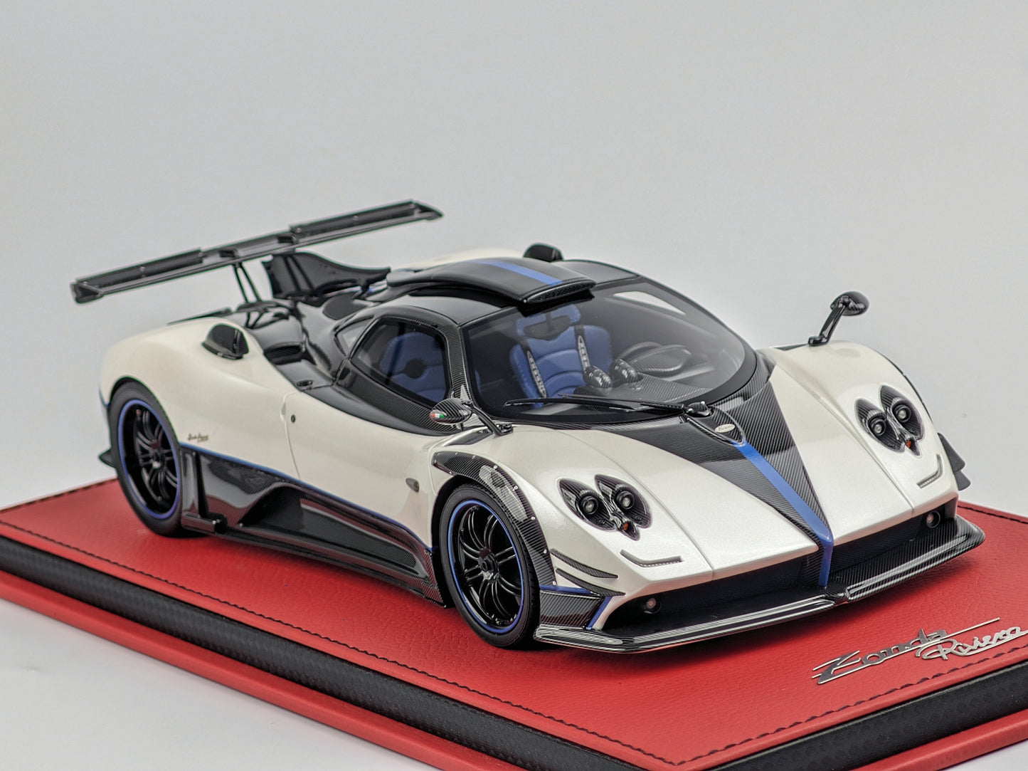 Peako 81512 Pagani Zonda 760 Riviera 1:18