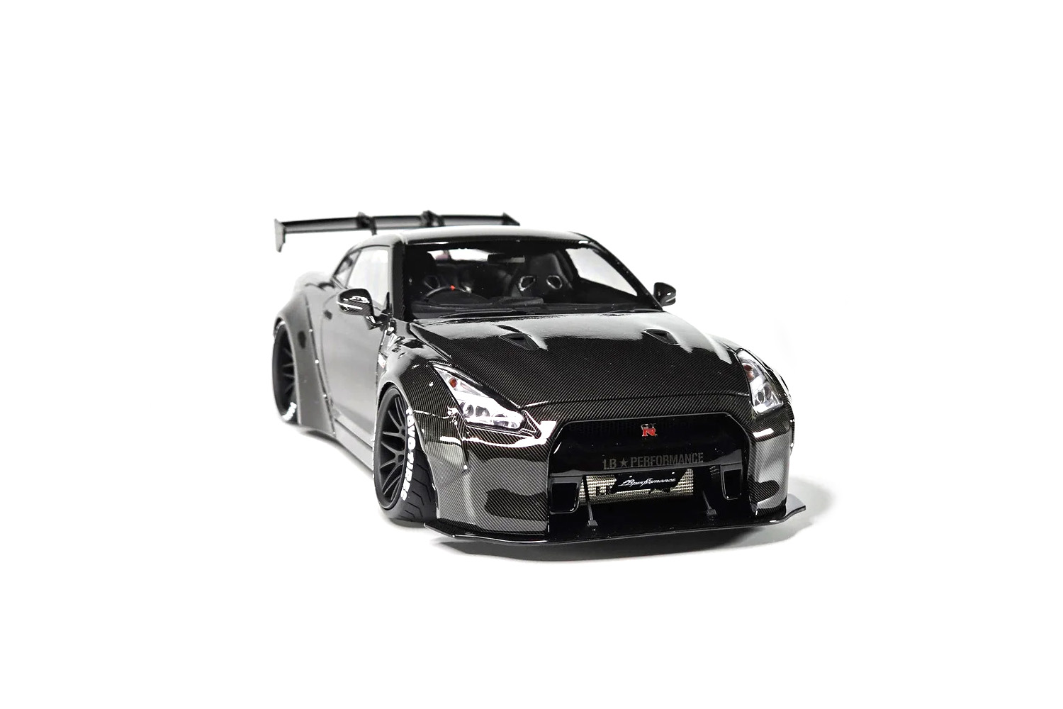 PGM 18101 Nissan GT-R R35 Carbon Fiber - HEC 2024 2024