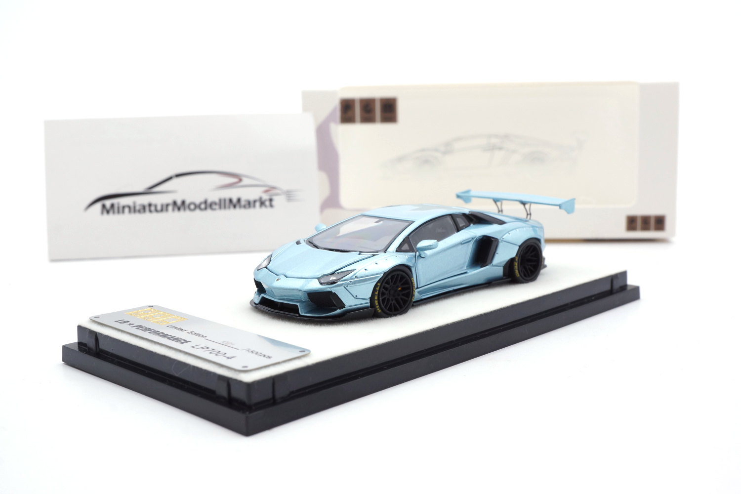 PGM 640411 Lamborghini Aventador LP700-4 - LBWK - Ice Blue  1:64