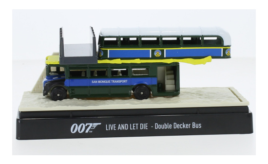 Motormax MOM79825 AEC Regent - James Bond 007 - Live and let Die 1:64