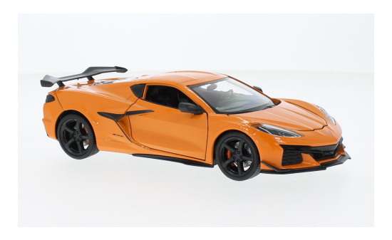 Welly WEL24120W-Orange Chevrolet Corvette Z06 - orange - Vorbestellung 1:24