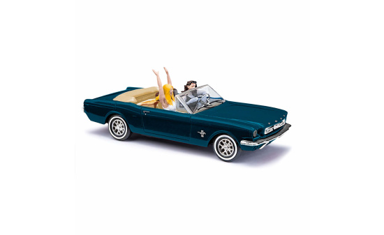 Busch 47528 Ford Mustang Cabrio m.Figuren - Vorbestellung 1:87