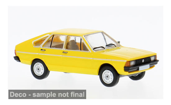 PCX87 PCX870781 VW Passat B1 - gelb - Vorbestellung 1:87