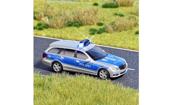 Busch 5626 Mercedes Polizei - Vorbestellung 1:87