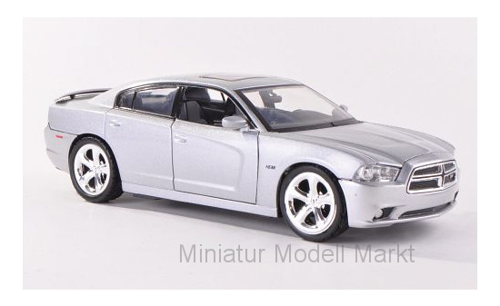 Motormax MOM73354SILVER Dodge Charger R/T - silber - Vorbestellung 1:24