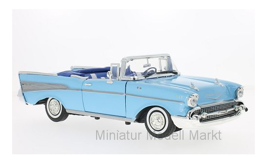 Motormax MOM73175BLUE Chevrolet Bel Air Convertible - hellblau - Vorbestellung 1:18