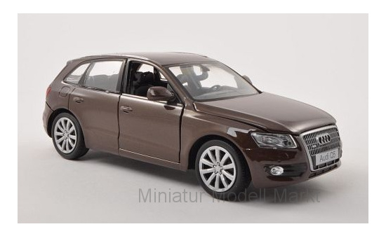 Motormax MOM73385MET.-BROWN Audi Q5 - braun (Metallic) - Vorbestellung 1:24