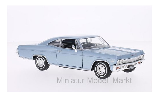 Welly WEL22417BLUE Chevrolet Impala SS 396 - hellblau (Metallic) 1:24