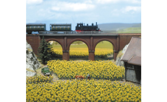 Busch 8103 Sonnenblumen - Vorbestellung 1:160