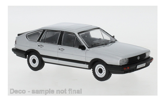 IXO IXOCLC425N VW Passat B2 - silber 1:43